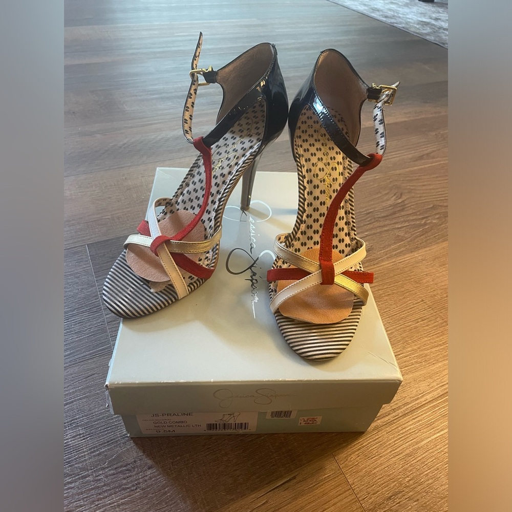 Jessica Simpson gold combo 4” heel size 9.5